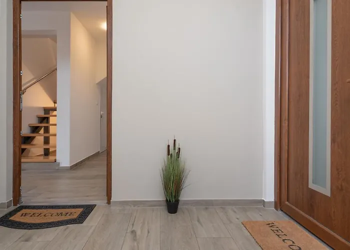 Apartman Tomi Póla
