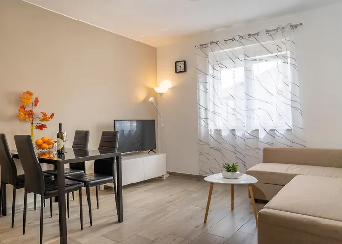 Tomi Apartman
