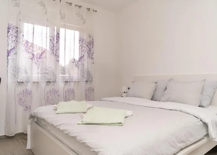 Apartman Tomi Póla