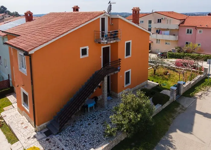 Apartman Tomi *