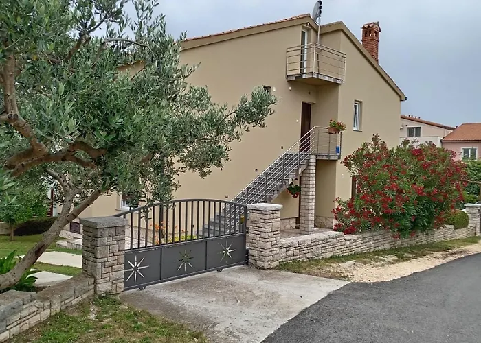 Apartman Tomi *
